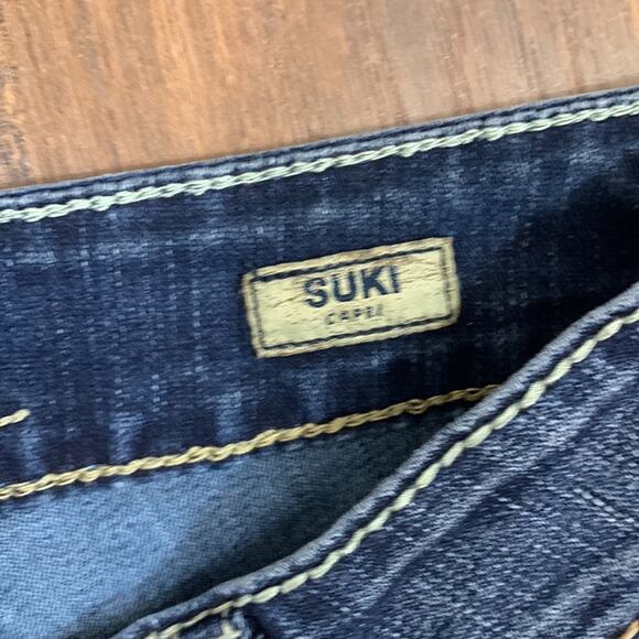 Silver Jeans Suki Capri Stitched Jeans - Picture 3 of 6